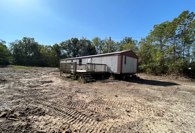 Building Photo - River Access! - $595 Month / $2000 Down