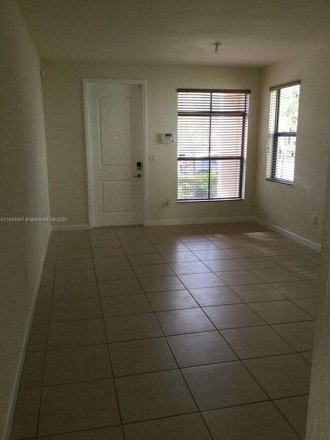 Building Photo - 17370 SW 153rd Ave