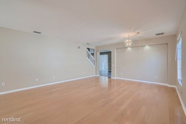 Building Photo - 4 br, 3.5 bath House - 4111 Balington Dr UNIT