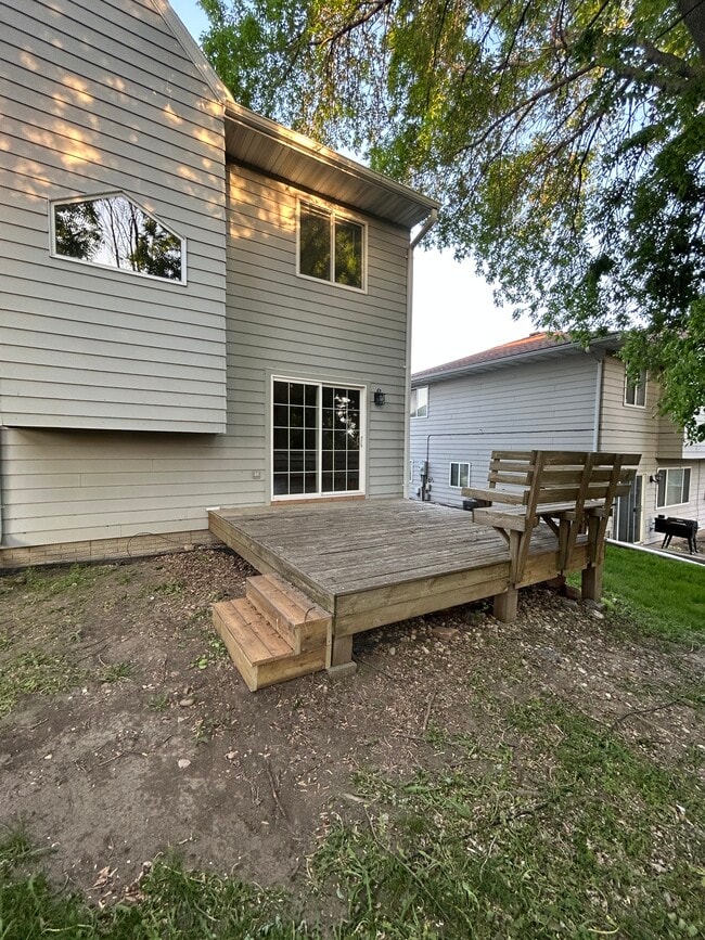 Building Photo - 2109 S Holt Ave