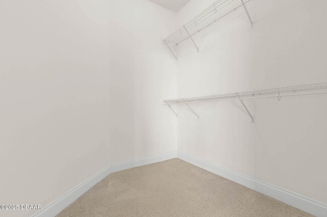 Building Photo - 231 Riverside Dr