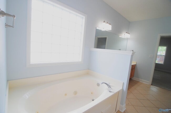 Building Photo - 5016 Liberty Park Cir SE