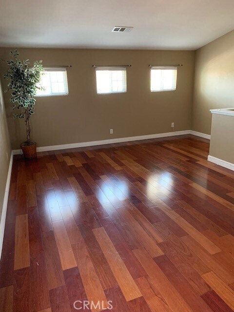 Building Photo - 6377 Stanford Ct