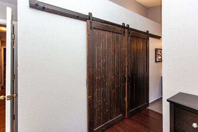 Building Photo - Coming Soon – Spacious 4-Bedroom, 2-Bath H...