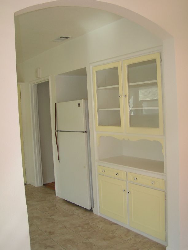 Building Photo - 2204 Castro St