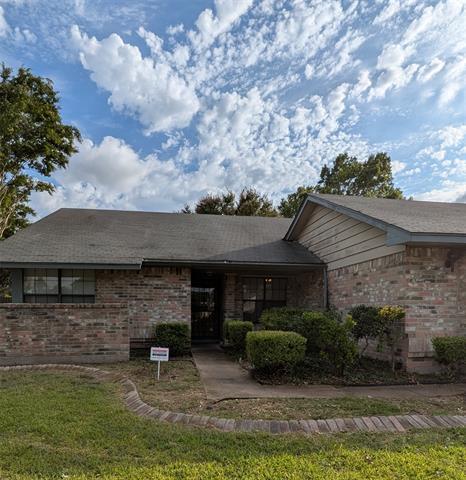 Building Photo - 2501 Slaton Dr