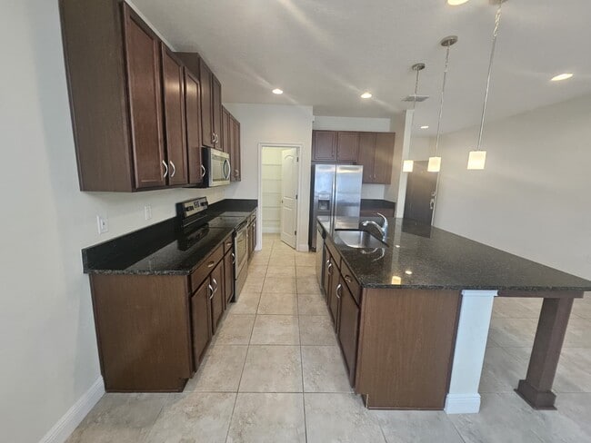 Building Photo - 5435 Estero Loop