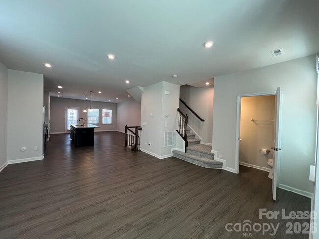 Building Photo - 1965 Stallings Rd