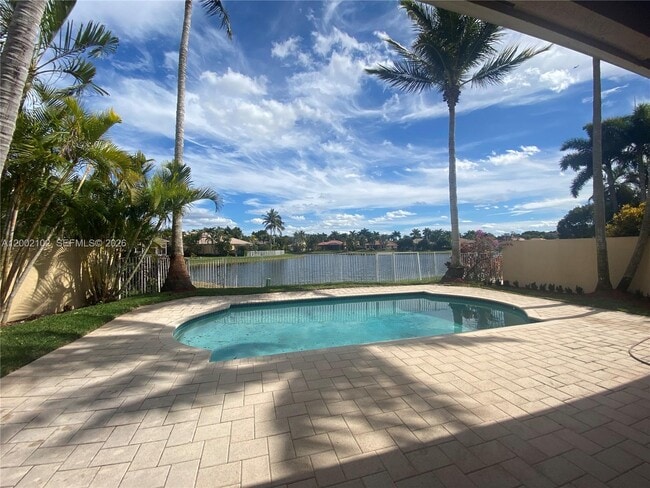 Building Photo - 2486 Bay Isle Dr