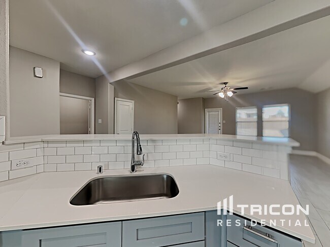 Building Photo - 4240 Calla Dr