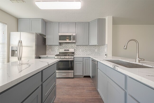 Building Photo - 19839 Rustic Lake Ln