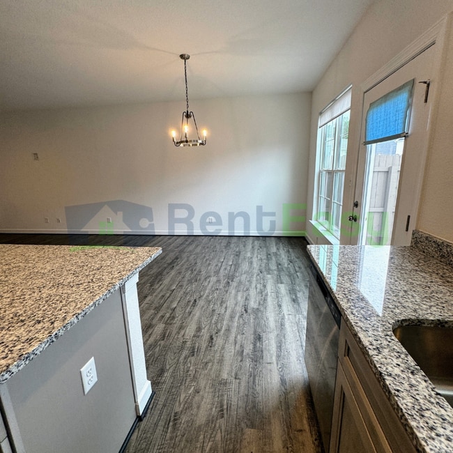 Building Photo - 2414 Trafton Pl