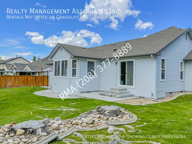 Building Photo - 611 W Calderwood St