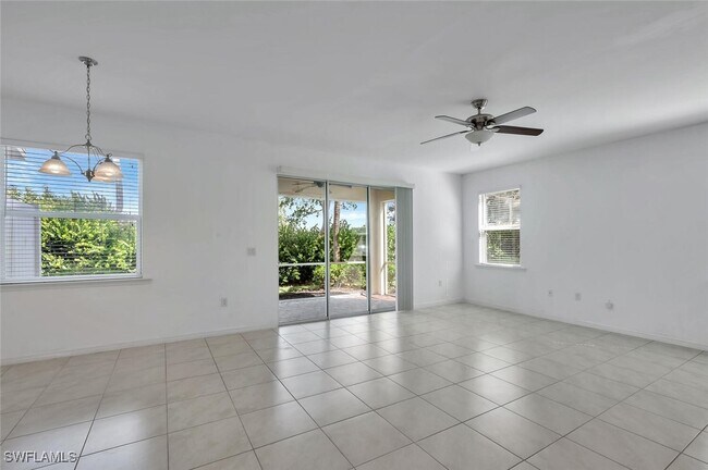 Building Photo - 10824 Alvara Way