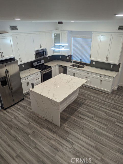 Building Photo - 8254 N Sharuzi Ln