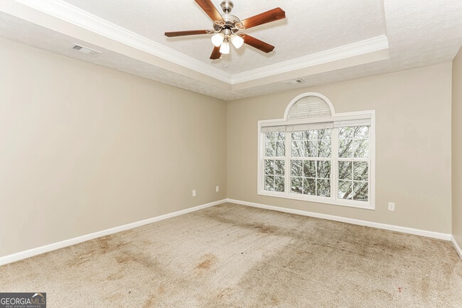 Building Photo - 1345 Kent Manor