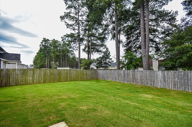 Building Photo - 187 Cloverwood Ln