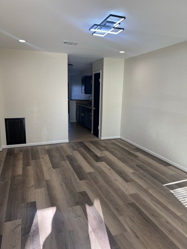 Building Photo - 9428 Tooley Dr