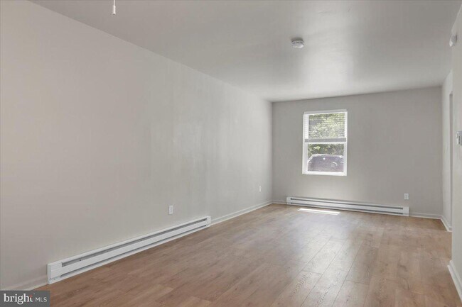 Building Photo - 11 Thistleton Rd