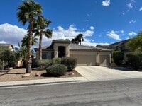 Building Photo - 261 McNerney Dr