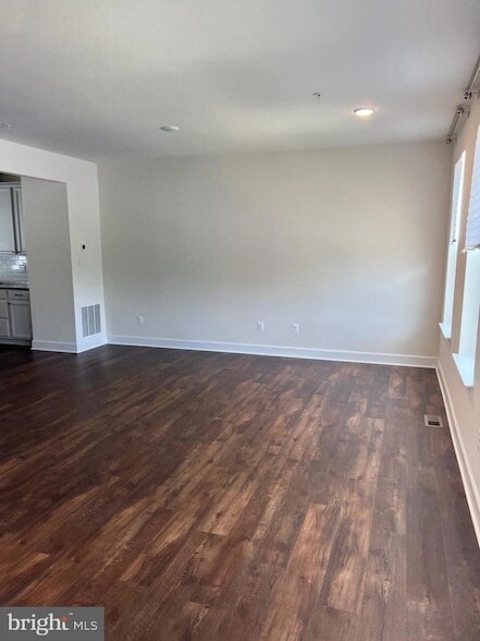 Building Photo - 3922 Rock Spring Dr