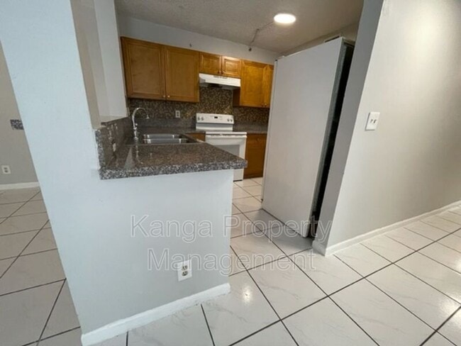 Building Photo - 11423 NW 35th St