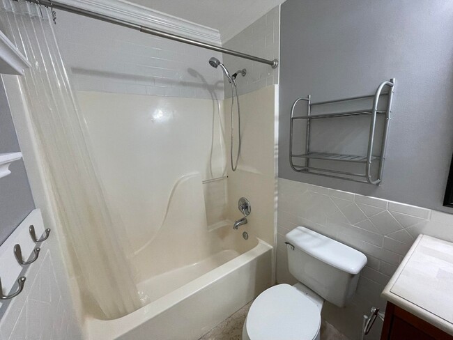 Building Photo - Beautifully updated home on large corner lot