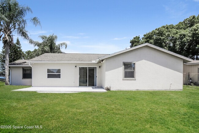 Building Photo - 6054 Cardiff Ave