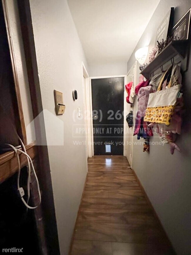 Building Photo - 3 br, 2.5 bath Townhome - 5930 Malabar Str...