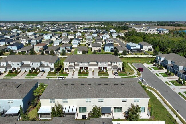 Building Photo - 6345 Willowside St