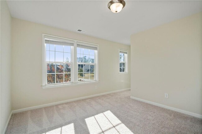 Building Photo - 4425 Hager Ct