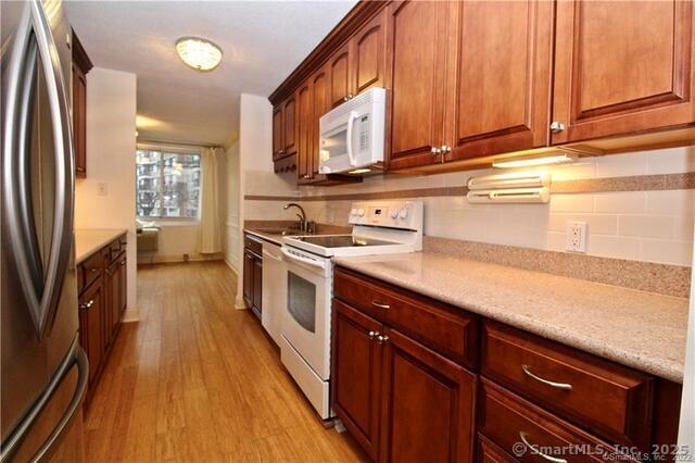 Building Photo - 1 Strawberry Hill Ave