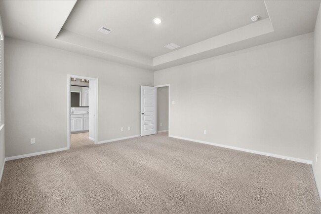 Building Photo - 700 Topwater Trl