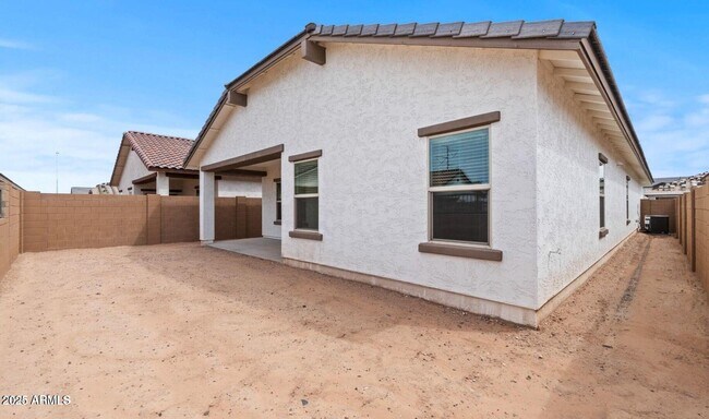 Building Photo - 7426 S 76th Dr