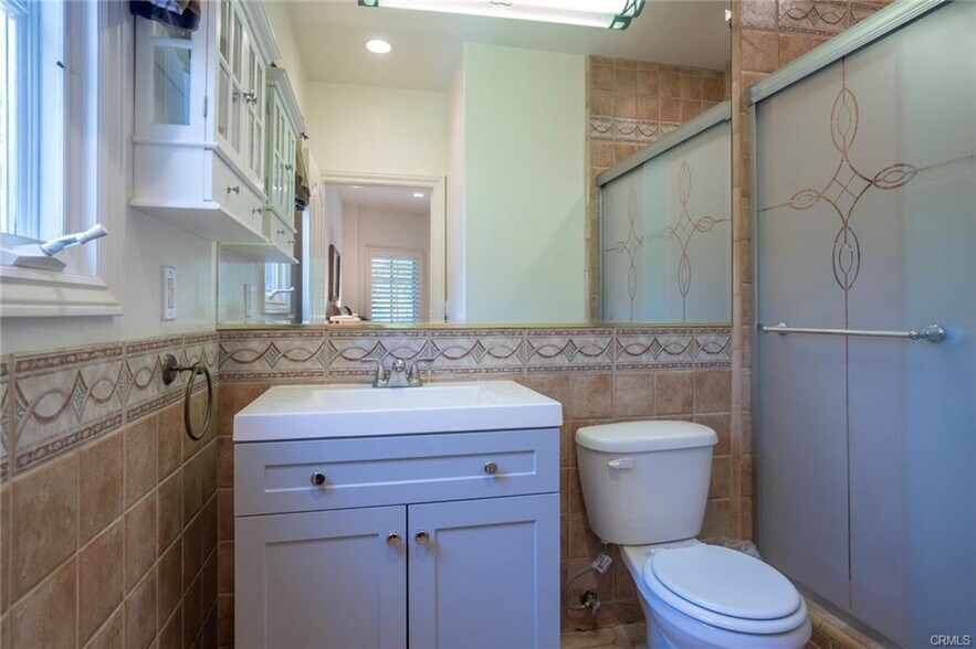 Building Photo - 4063 Benedict Canyon Dr