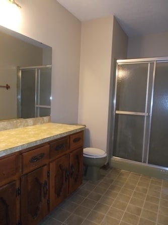 Building Photo - Valley Hills Subdivision - Detached Garage...