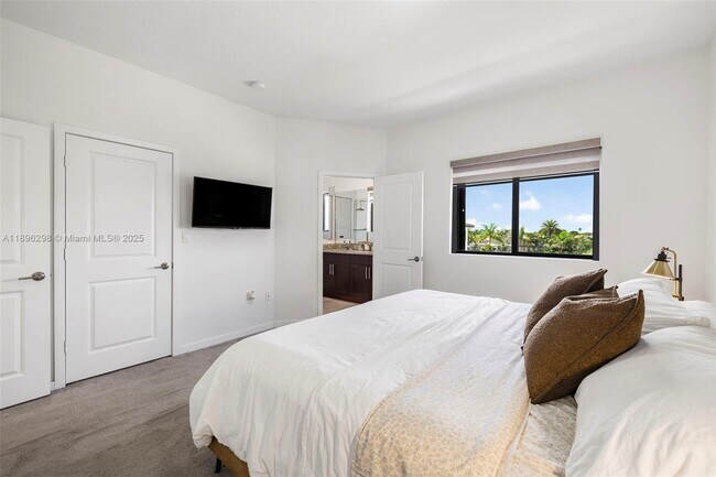 Building Photo - 13353 SW 250th Terrace