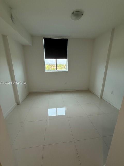 Building Photo - 7875 NW 107th Ave