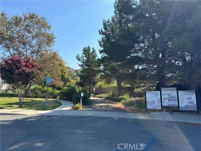 Building Photo - 3668 Rd Runner Dr