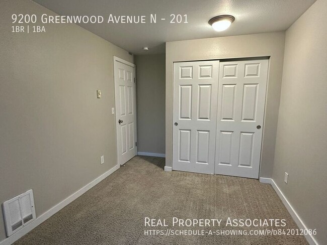 Building Photo - 9200 Greenwood Ave N