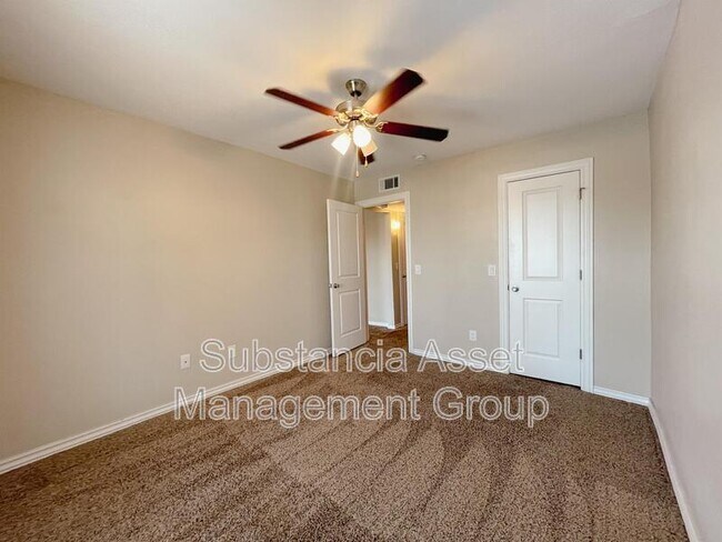 Building Photo - 1428 NW 27th St