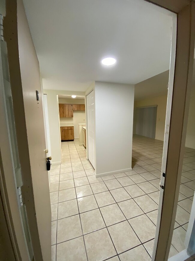 Building Photo - Two bedroom two bath First floor condo in ...