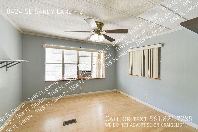 Building Photo - 8424 SE Sandy Ln