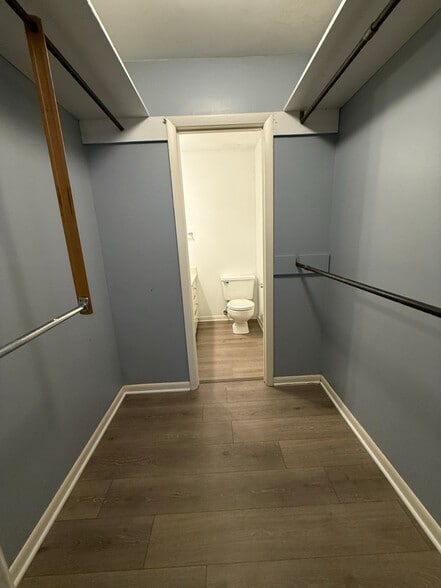 Building Photo - 514 N Petway St