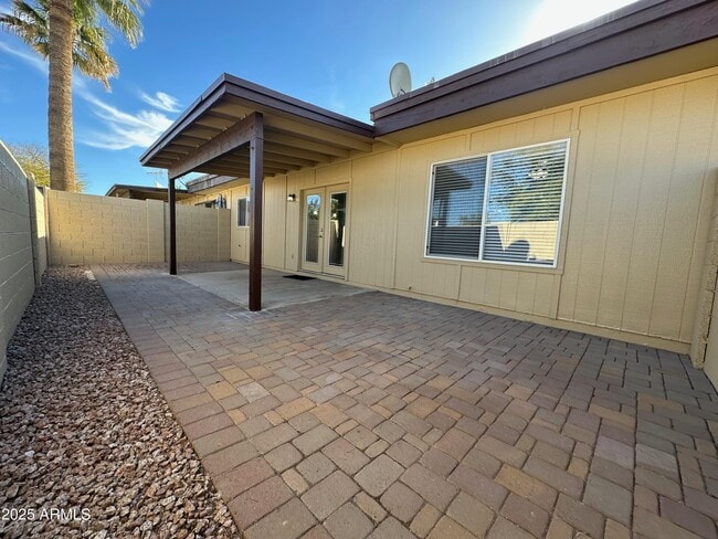 Building Photo - 18050 N 25th Way