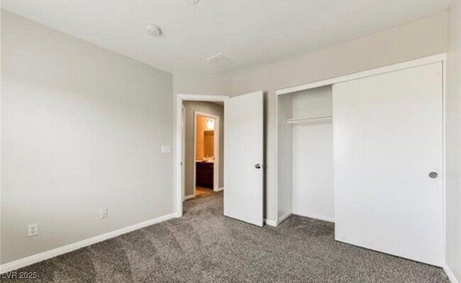 Building Photo - 11 Stockton Edge Ave