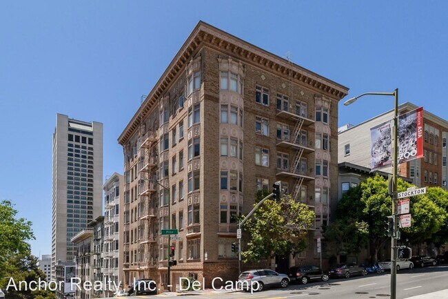 Primary Photo - 701 Pine St