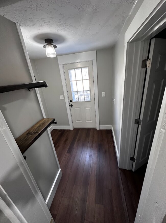 Building Photo - 47 Water St