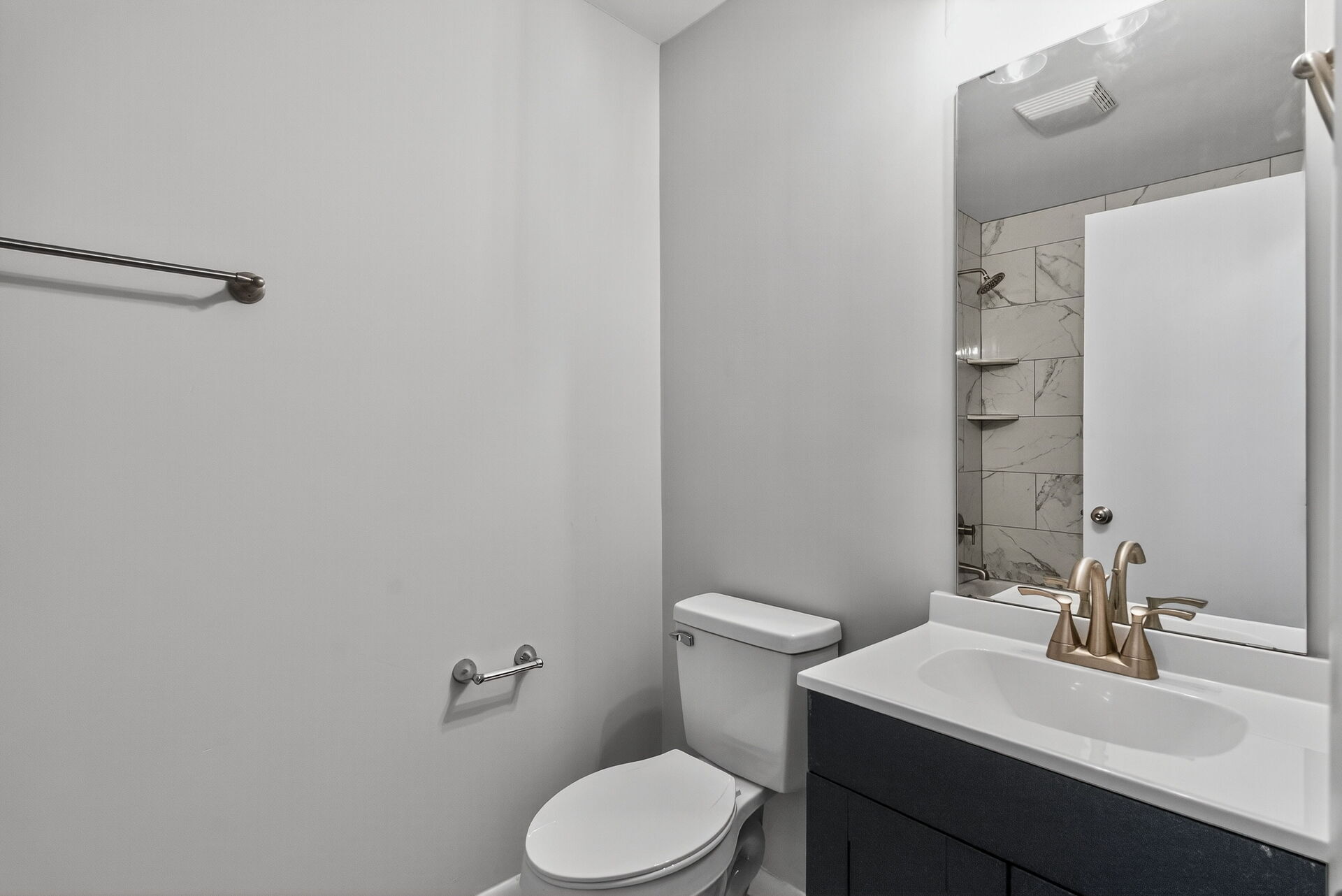 Building Photo - 517 Cooper Rd