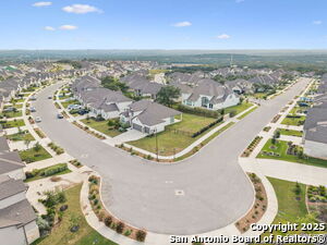 Building Photo - 462 Vamanos